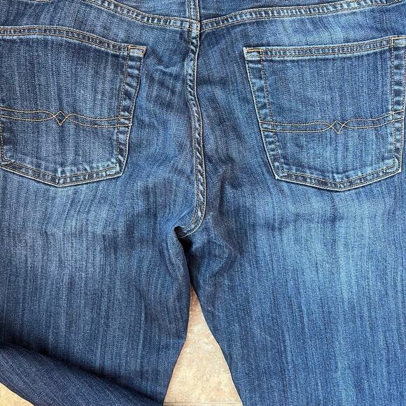 Lucky, women’s size 38/32  jeans, 221 Original Straight - Picture 7 of 8